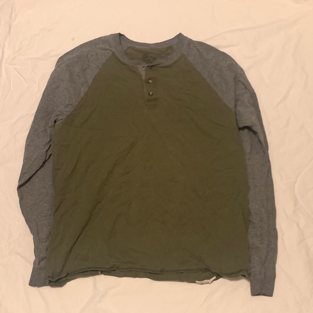 Men’s Green and Gray Long Sleeve